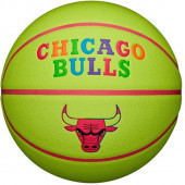 Баскетбольный мяч Wilson NBA Team Neon Chicago Bulls Уни (размер 7) WZ4037402XB7